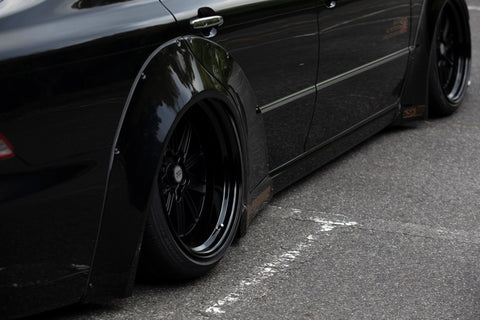 LB-NATION X K-BREAK TOYOTA 18 CROWN